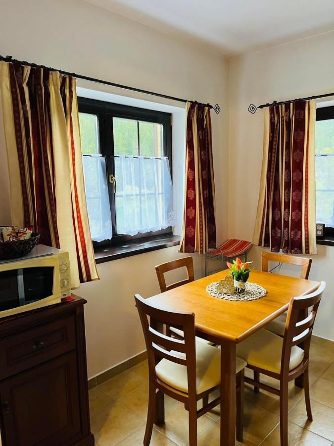 Apartman Olivia 8 Hrabovska Dolina 루좀베로크 외부 사진